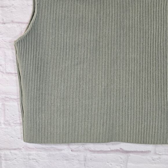 M Abound Green Sleeveless Ribbed Knit Top Size XL High Neck Cropped Minimalist - Picture 7 of 9